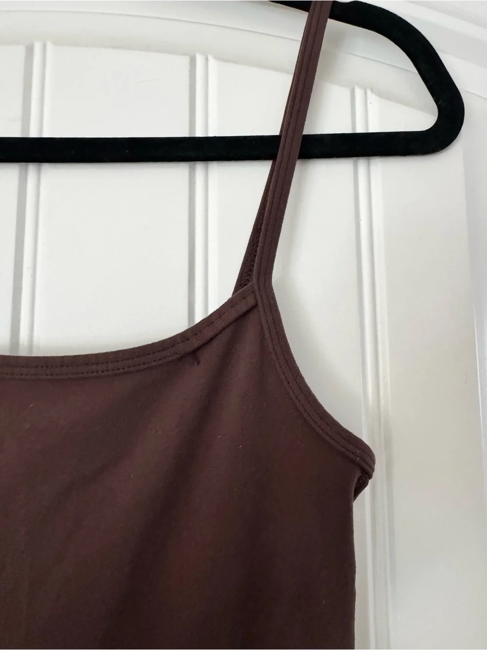 Aritzia streamlined silhouette